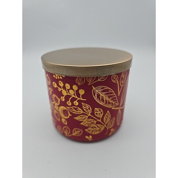 Bath & Body Works 3-Wick Scented Candle in Frosted Cranberry 14.5 oz - Picture 4 of 10